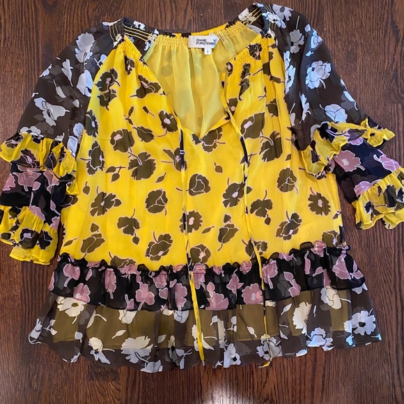 DVF Blouse - Picture 1 of 4